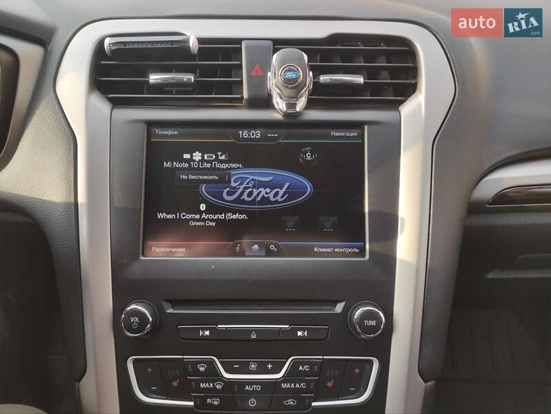 Седан Ford Fusion 2015 в Кропивницком