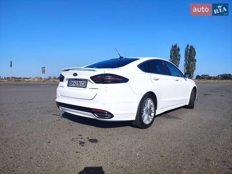 Седан Ford Fusion 2015 в Кропивницком