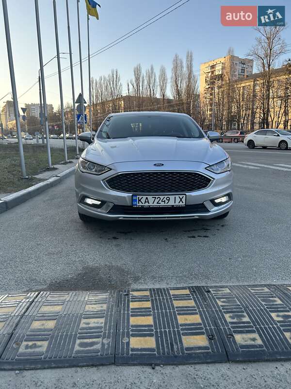 Ford Fusion 2017