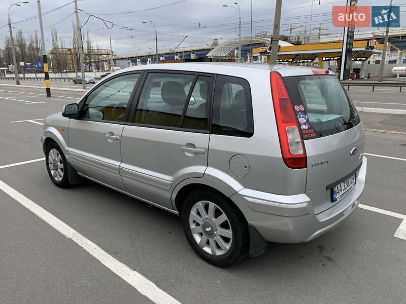 Ford Fusion 2011