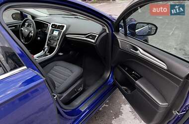Седан Ford Fusion 2016 в Чернигове
