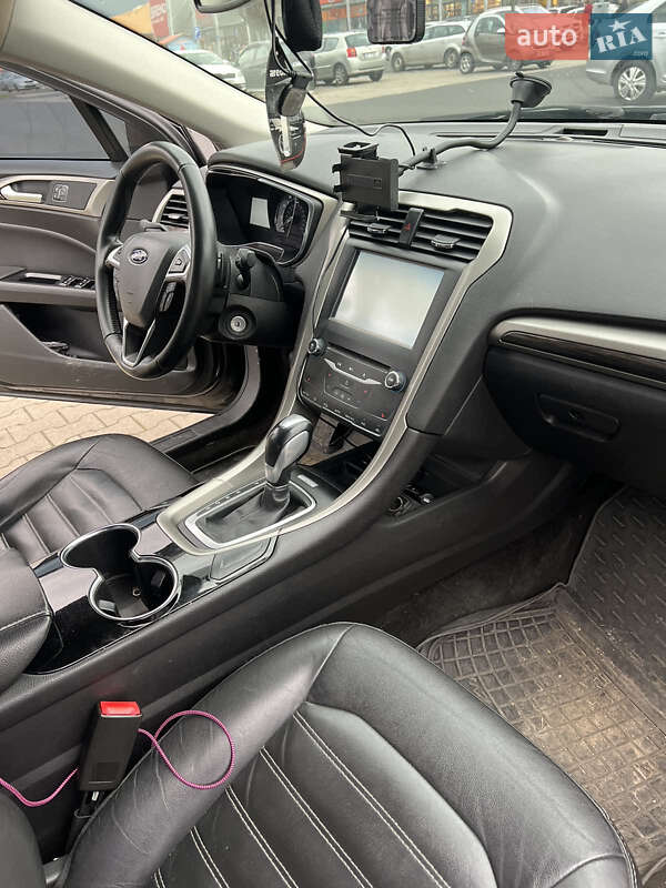 Седан Ford Fusion 2014 в Кривом Роге