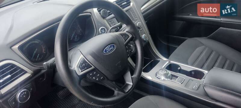 Седан Ford Fusion 2017 в Киеве фото 7 Седан Ford Fusion 2017 в Киеве