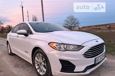 Седан Ford Fusion 2019 в Виннице