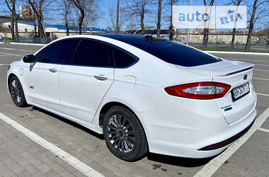 Седан Ford Fusion 2014 в Одесі