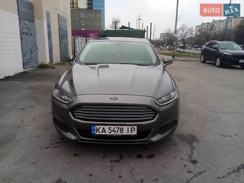 Седан Ford Fusion 2014 в Києві