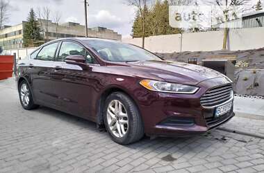 Седан Ford Fusion 2013 в Львові