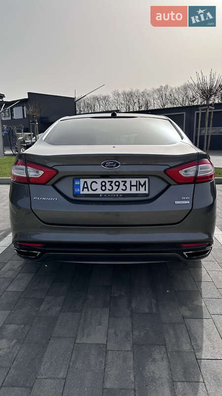Седан Ford Fusion 2013 в Луцьку