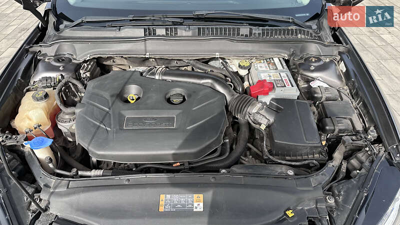Седан Ford Fusion 2013 в Луцьку