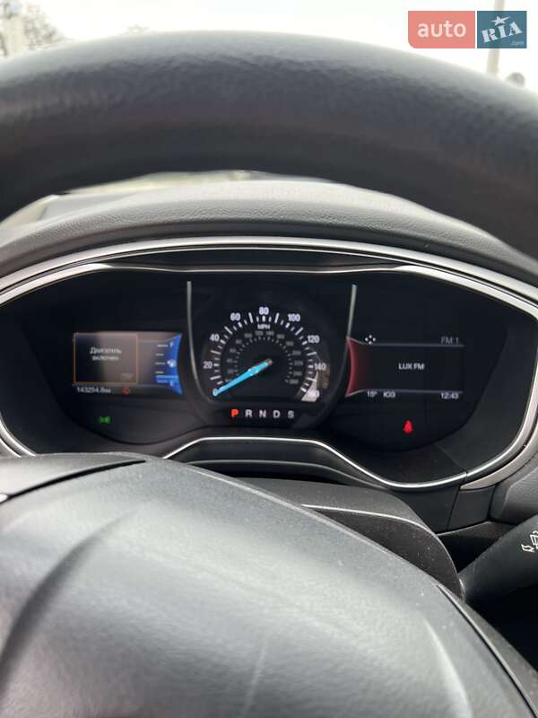 Седан Ford Fusion 2016 в Львові