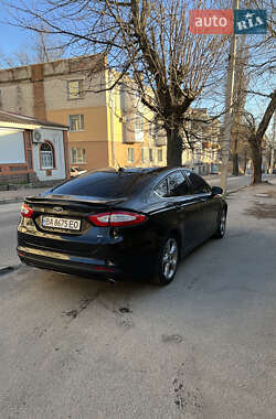 Седан Ford Fusion 2013 в 