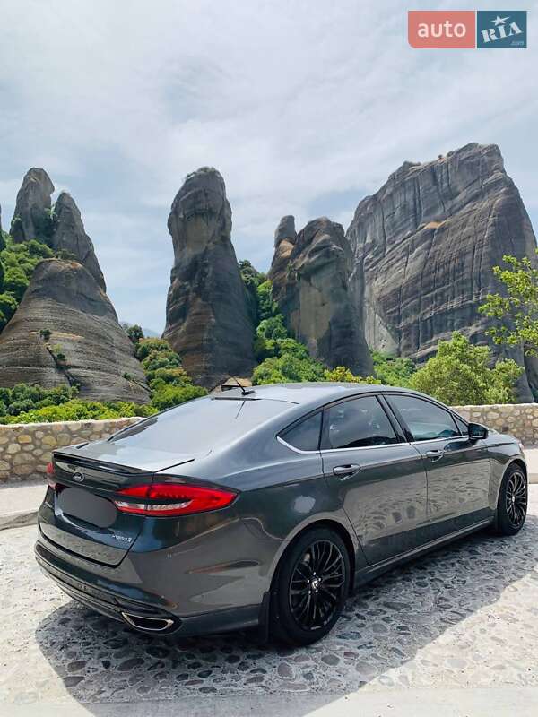 Седан Ford Fusion 2016 в Днепре