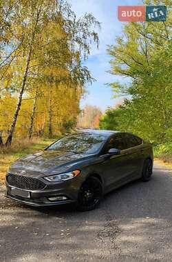Седан Ford Fusion 2016 в 