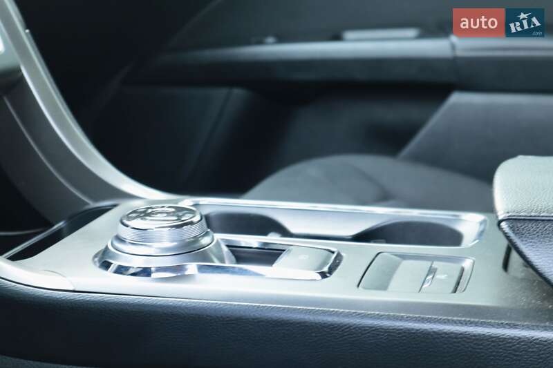 Седан Ford Fusion 2019 в Виннице