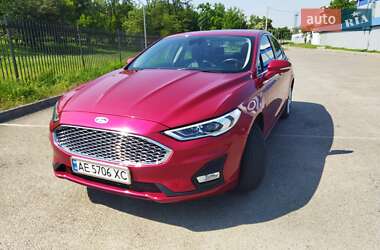 Седан Ford Fusion 2019 в Днепре