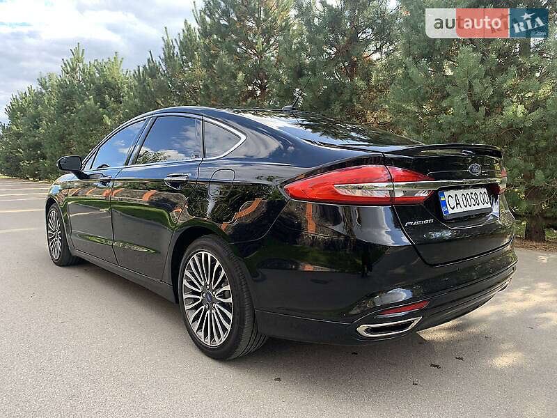 Седан Ford Fusion 2016 в Бершади