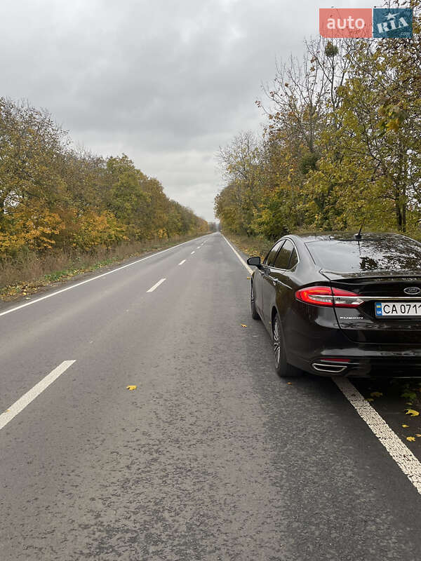 Седан Ford Fusion 2016 в Бершади