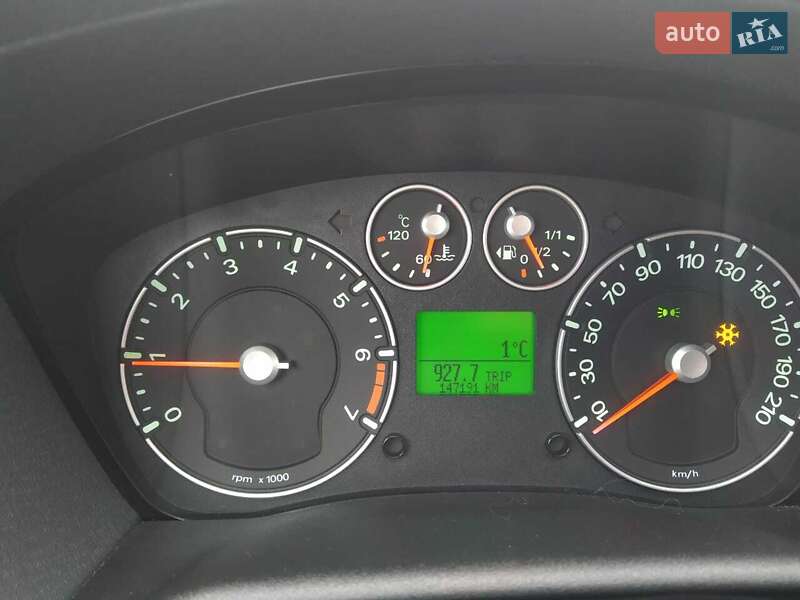 Хетчбек Ford Fusion 2005 в Тернополі