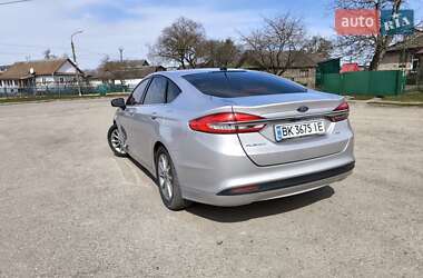 Седан Ford Fusion 2016 в Ізяславі