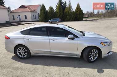 Седан Ford Fusion 2016 в Ізяславі