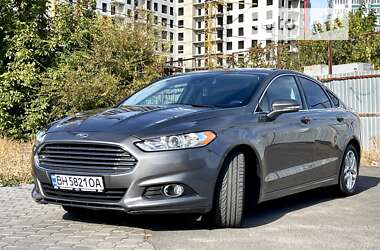 Седан Ford Fusion 2014 в Одесі