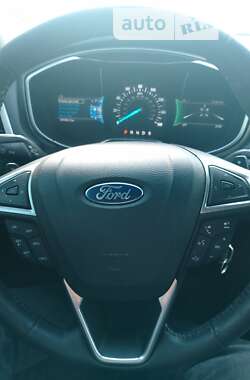 Седан Ford Fusion 2016 в Запоріжжі