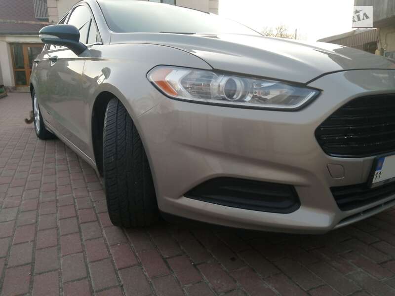 Ford Fusion 2015