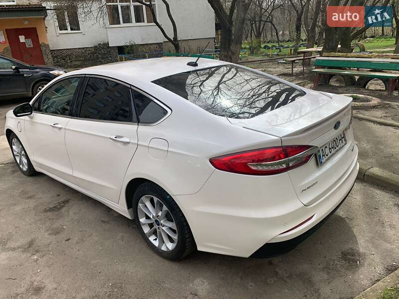 Седан Ford Fusion 2020 в Луцке