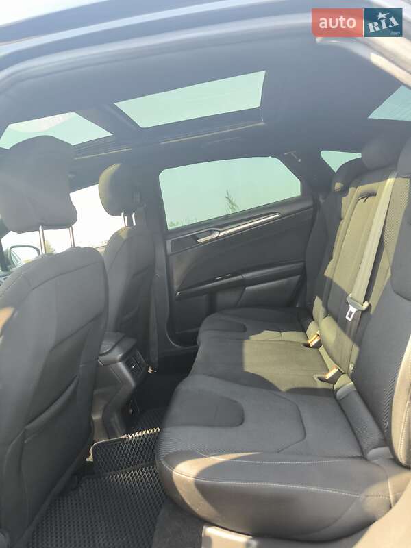 Седан Ford Fusion 2015 в Днепре