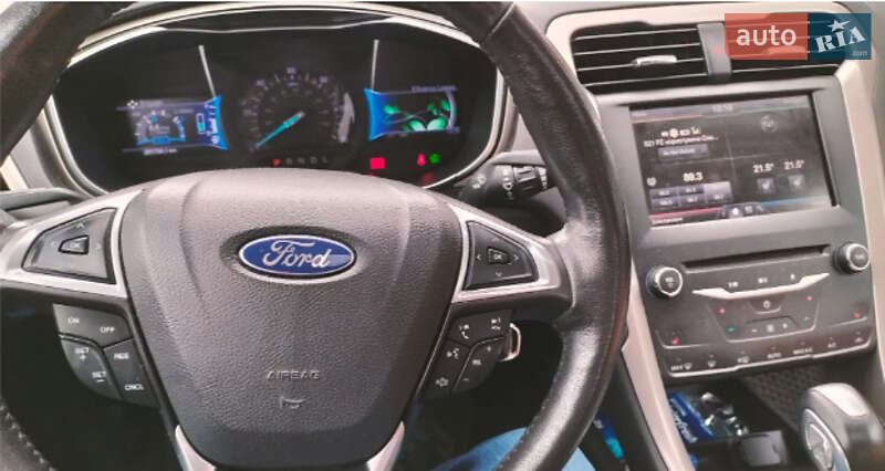 Седан Ford Fusion 2013 в Львове