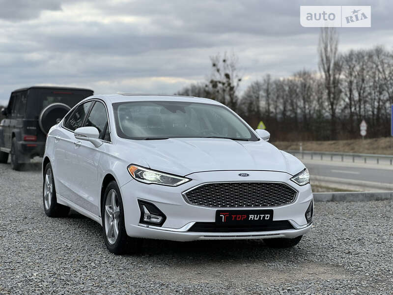 Седан Ford Fusion 2020 в Львове