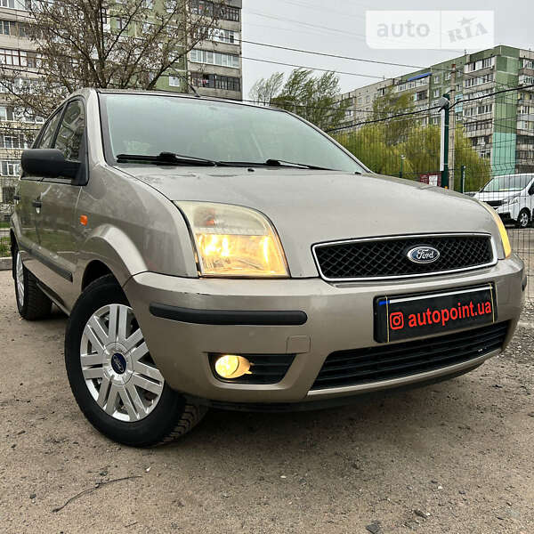 Хэтчбек Ford Fusion 2002 в Сумах