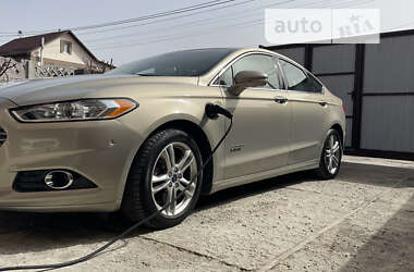 Ford Fusion 2015