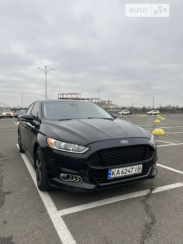 Седан Ford Fusion 2015 в Києві