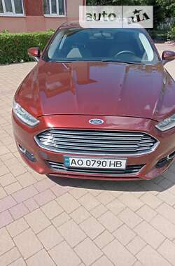 Седан Ford Fusion 2016 в Ужгороде