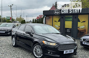 Седан Ford Fusion 2014 в Стрию