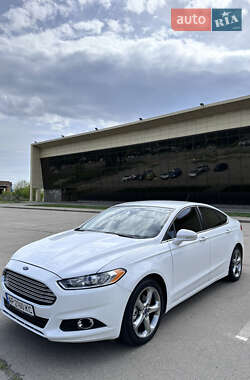 Седан Ford Fusion 2015 в Запорожье