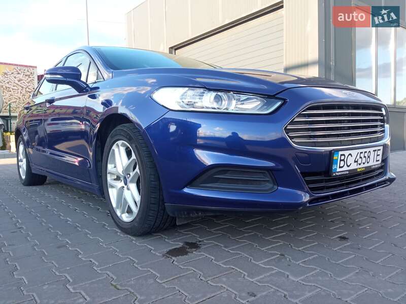 Седан Ford Fusion 2015 в Львове