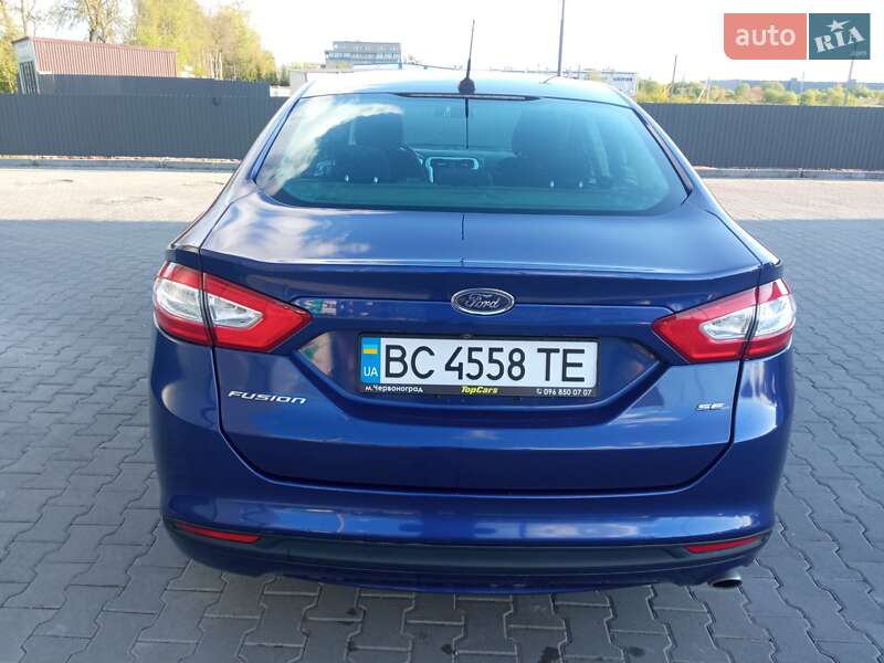 Седан Ford Fusion 2015 в Львове