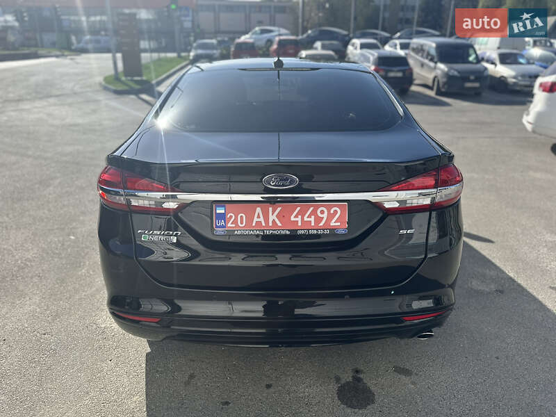 Седан Ford Fusion 2018 в Тернополе