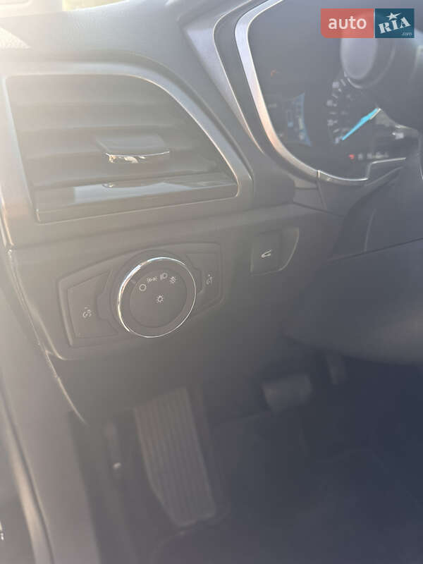 Седан Ford Fusion 2018 в Тернополе