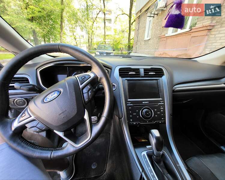 Седан Ford Fusion 2015 в Запоріжжі