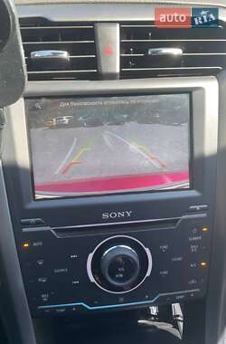 Седан Ford Fusion 2013 в 