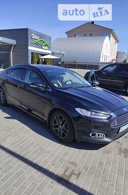 Седан Ford Fusion 2013 в Святопетрівське