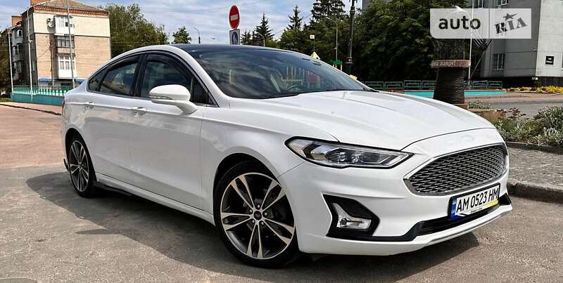 Седан Ford Fusion 2019 в Житомирі