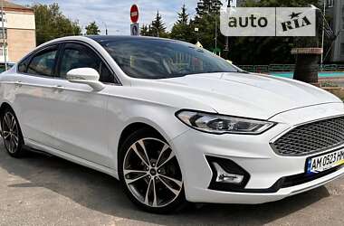 Седан Ford Fusion 2019 в Житомирі