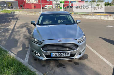 Ford Fusion 2015