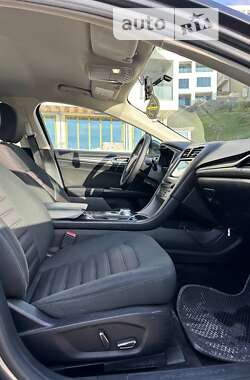 Седан Ford Fusion 2016 в Одессе