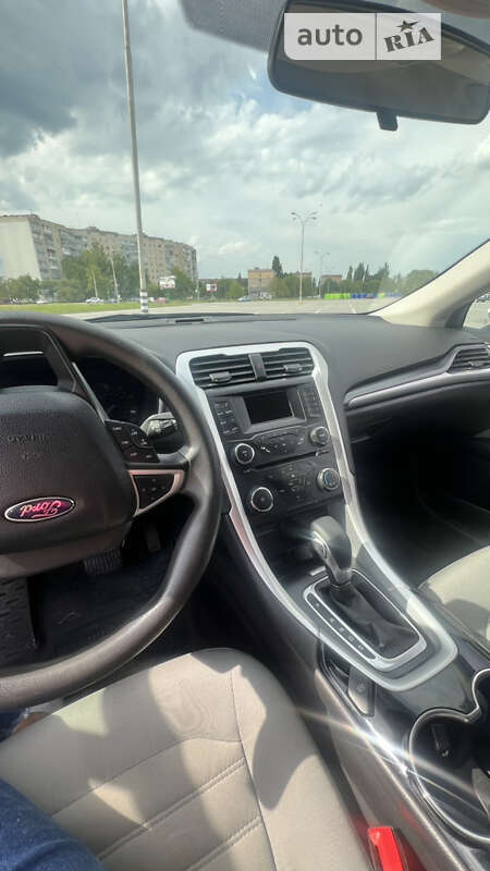 Седан Ford Fusion 2015 в Каменец-Подольском