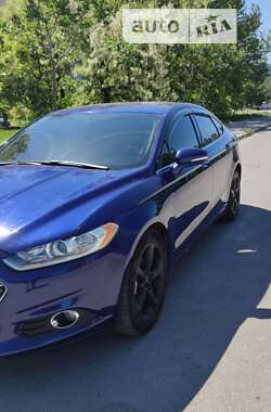 Седан Ford Fusion 2014 в 